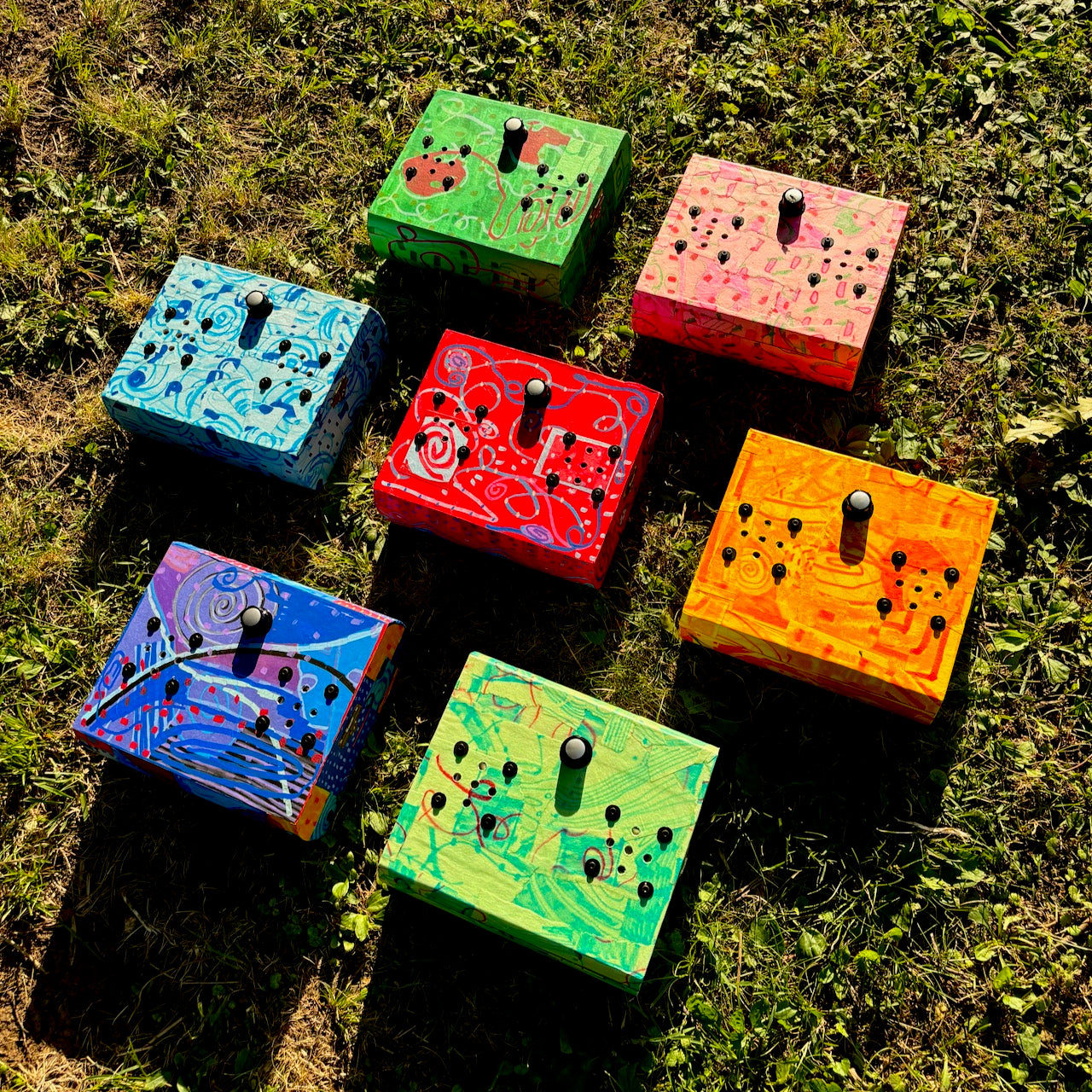 folk art stereo speaker #2 (blue)