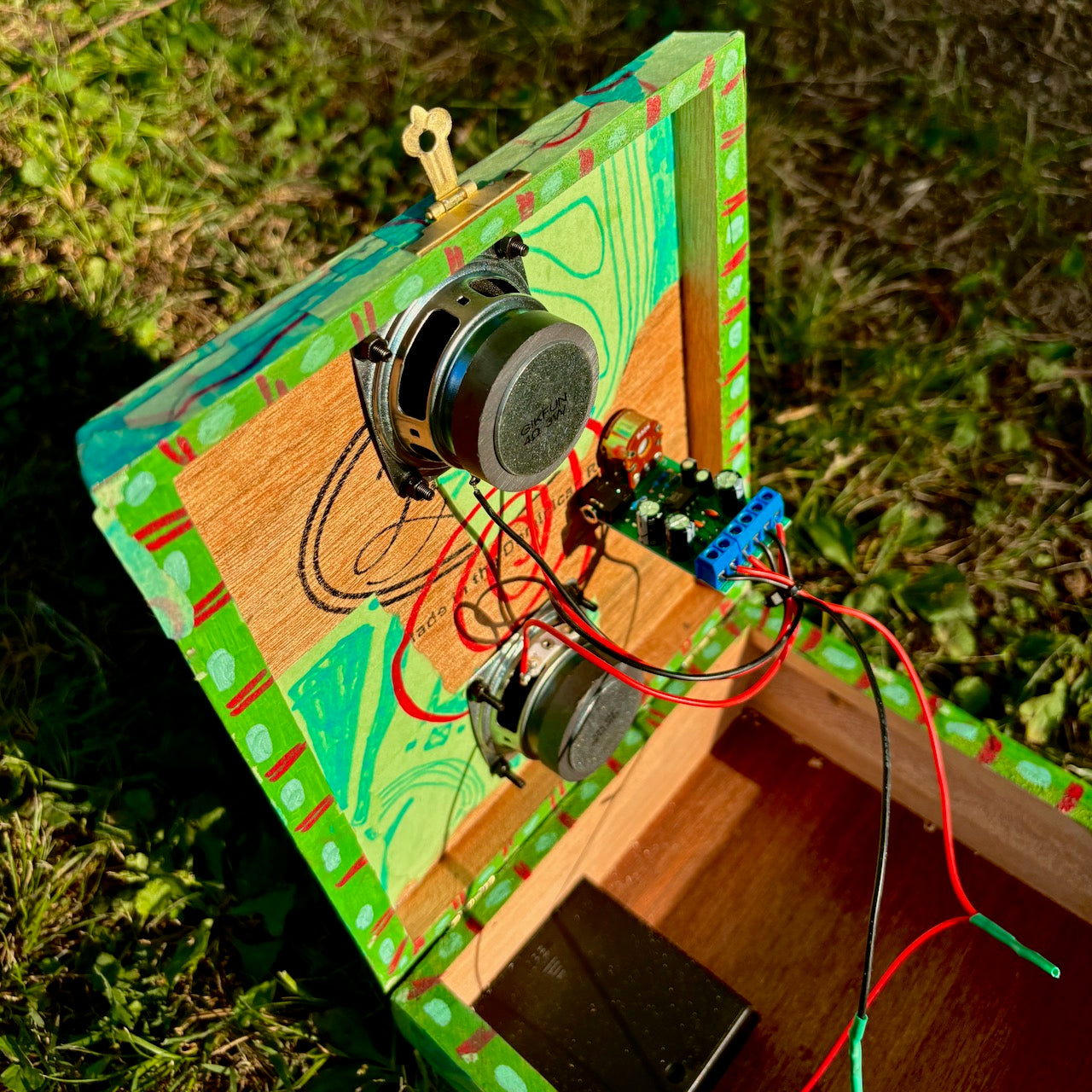 folk art stereo speaker #3 (green)