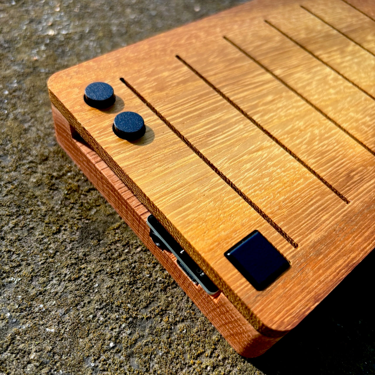 KeyControl_2 Midi Controller (IROKO/RED OAK)
