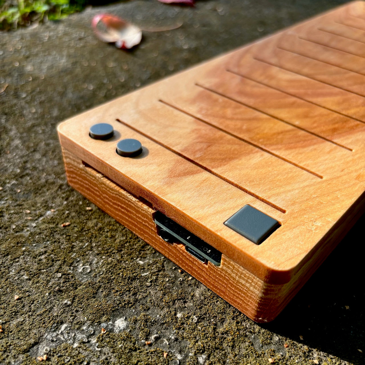 KeyControl_2 Midi Controller (BIRCH/RED OAK)