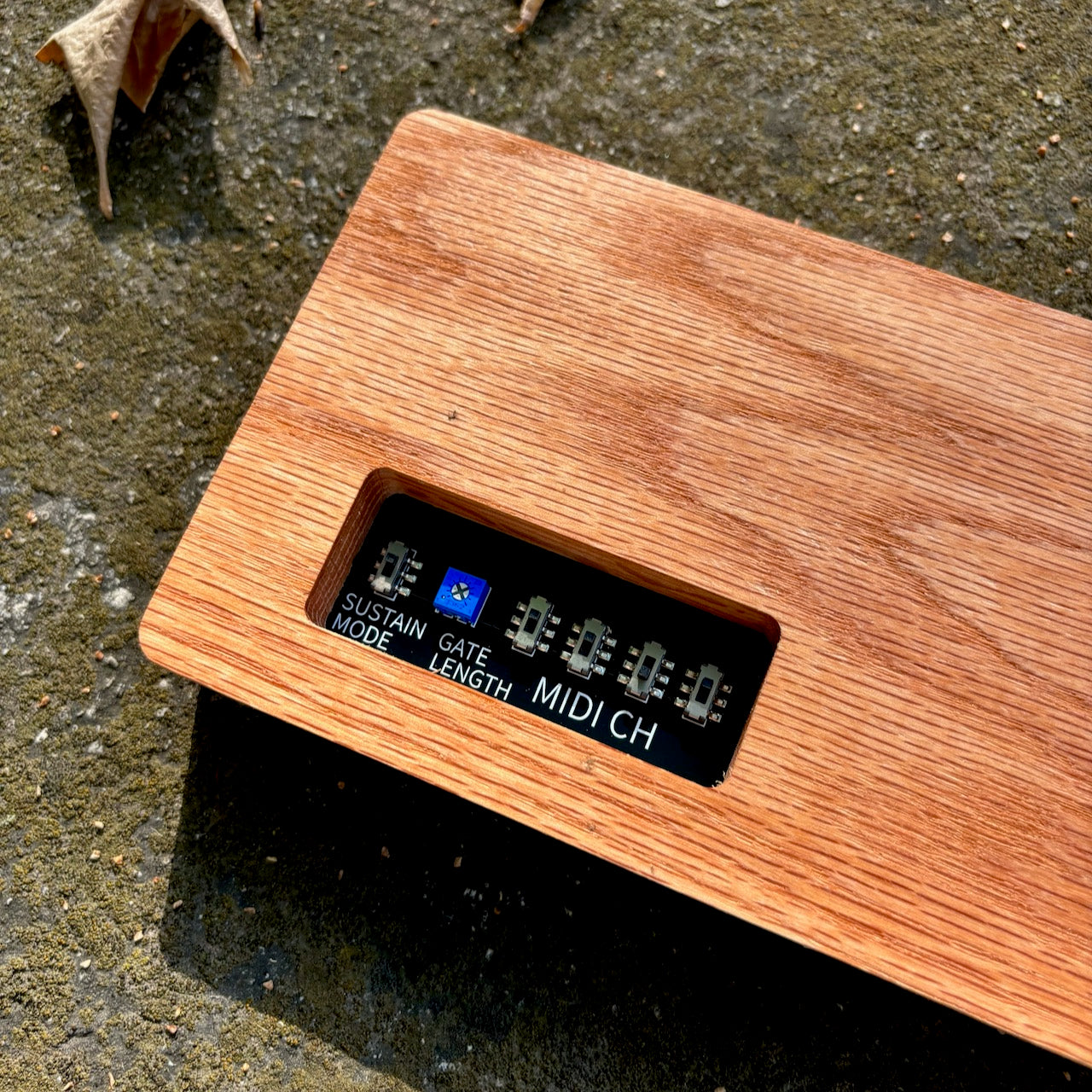 KeyControl_2 Midi Controller (BIRCH/RED OAK)